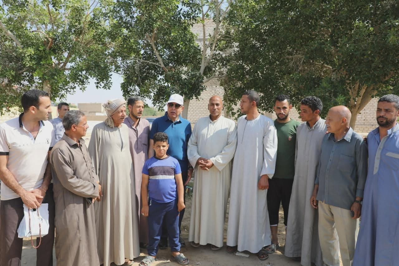 المحافظ يتفقد محطات مياه الظهير الصحراوى المحافظ يتفقد محطات مياه الظهير الصحراوى